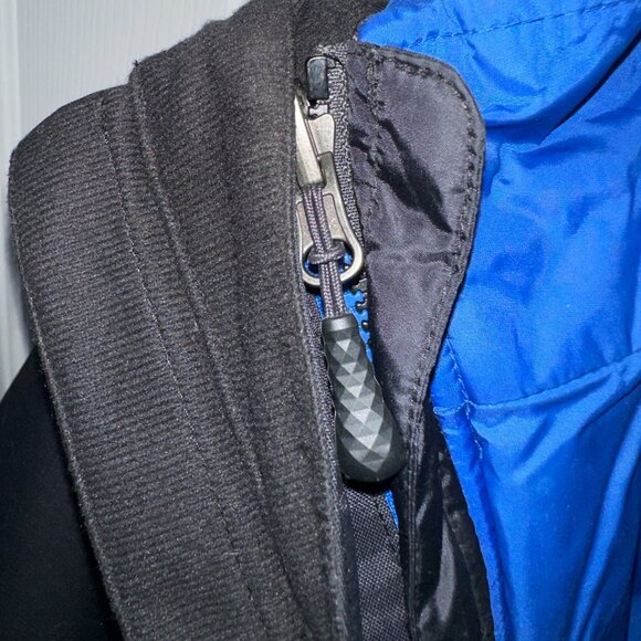 Men's North Face Triclimate Jacket, Black/Blue, XXL, Hard to Find, Lightly Used - Picture 8 of 14